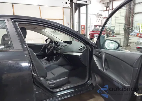 2012 Mazda Mazda3 I Touring z USA, uszkodzony, nr VIN JM1BL1L87C1630653